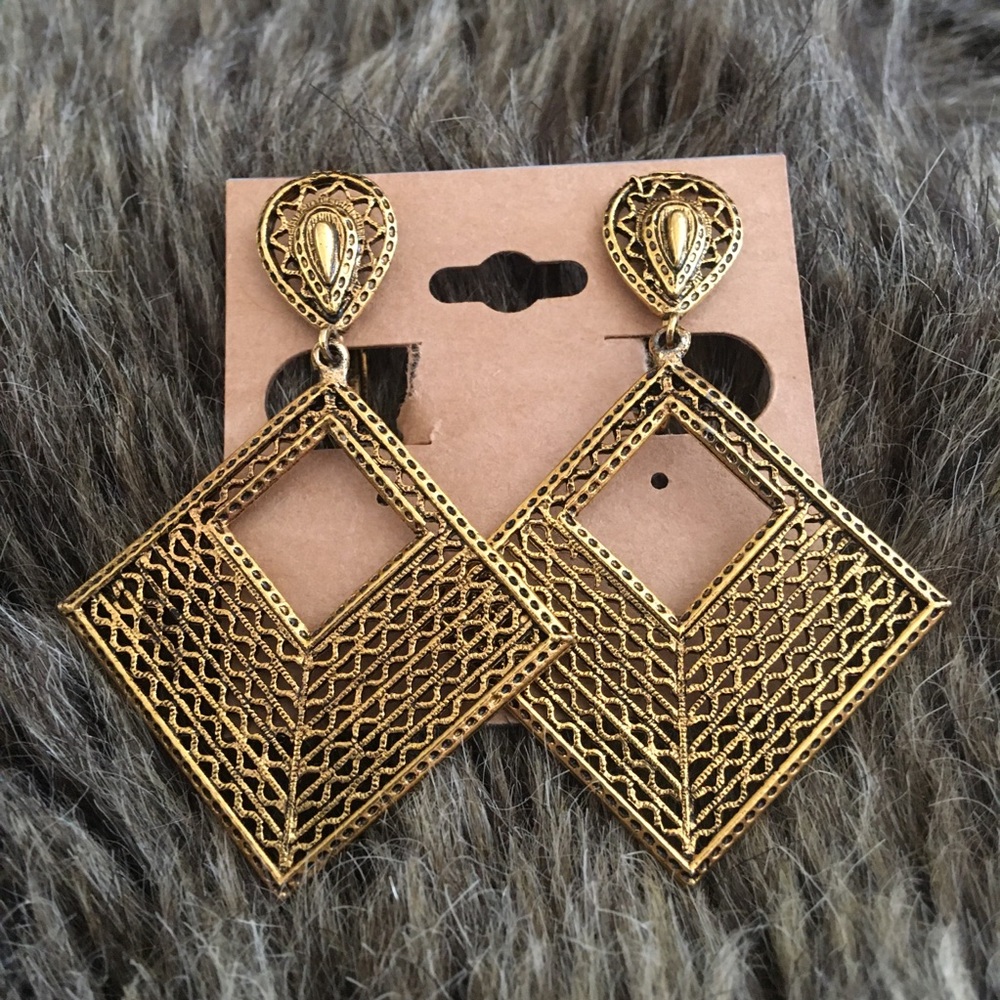 Vintage 60s ART gold mesh drop clip on earrings